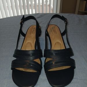 Easy Street Meghan slingback heeled sandals